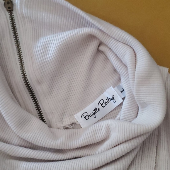 Short dress/tunic - Picture 3 of 3